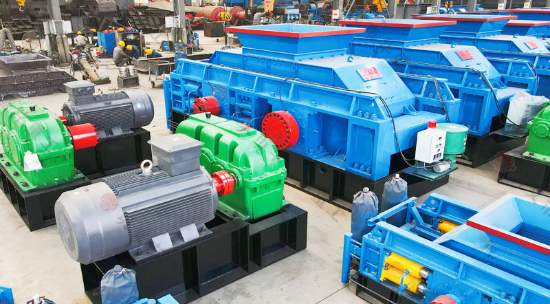 石英石制砂機(jī)價(jià)格多少錢(qián)一臺(tái)  石英石制砂機(jī)每小時(shí)20噸