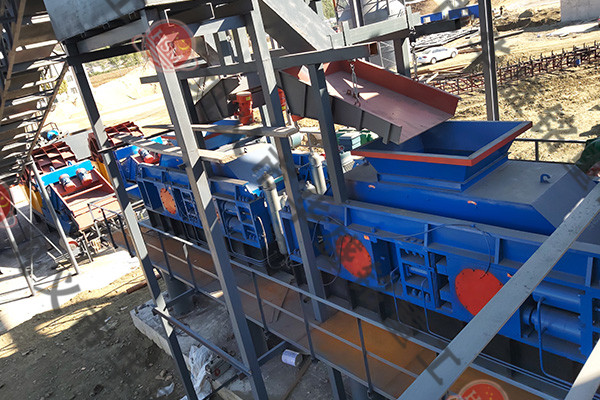 全液壓鵝卵石制砂機發貨現場